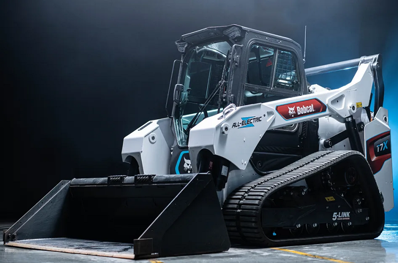 гусеничный погрузчик Bobcat T7X как малогабаритная спецтехника